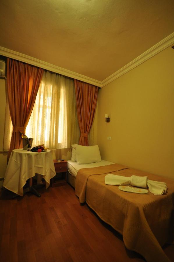 Sen Palas Istanbul Bagian luar foto